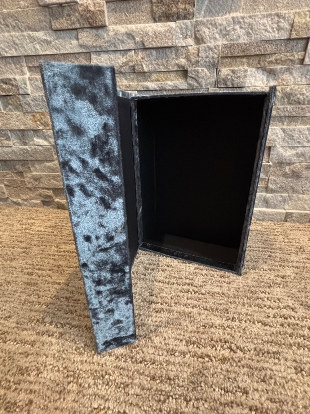 Blue Velvet Keepsake/Storage Box - Picture 5 of 7